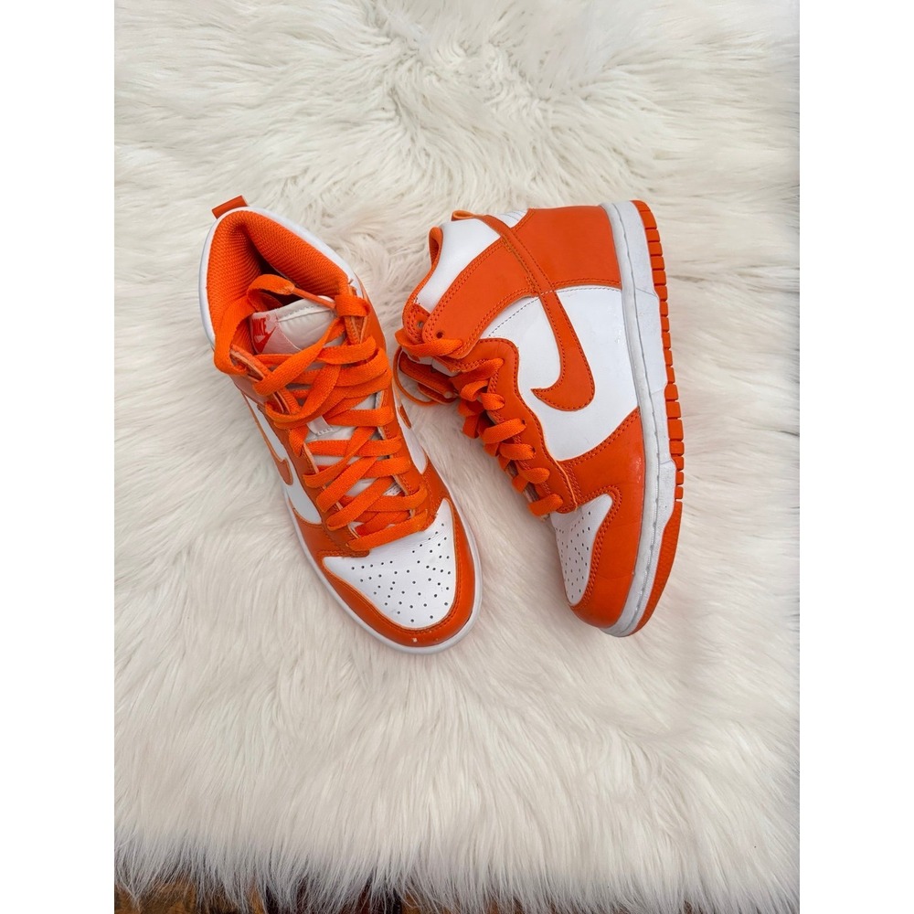 Nike dunk high orange white youth size 4